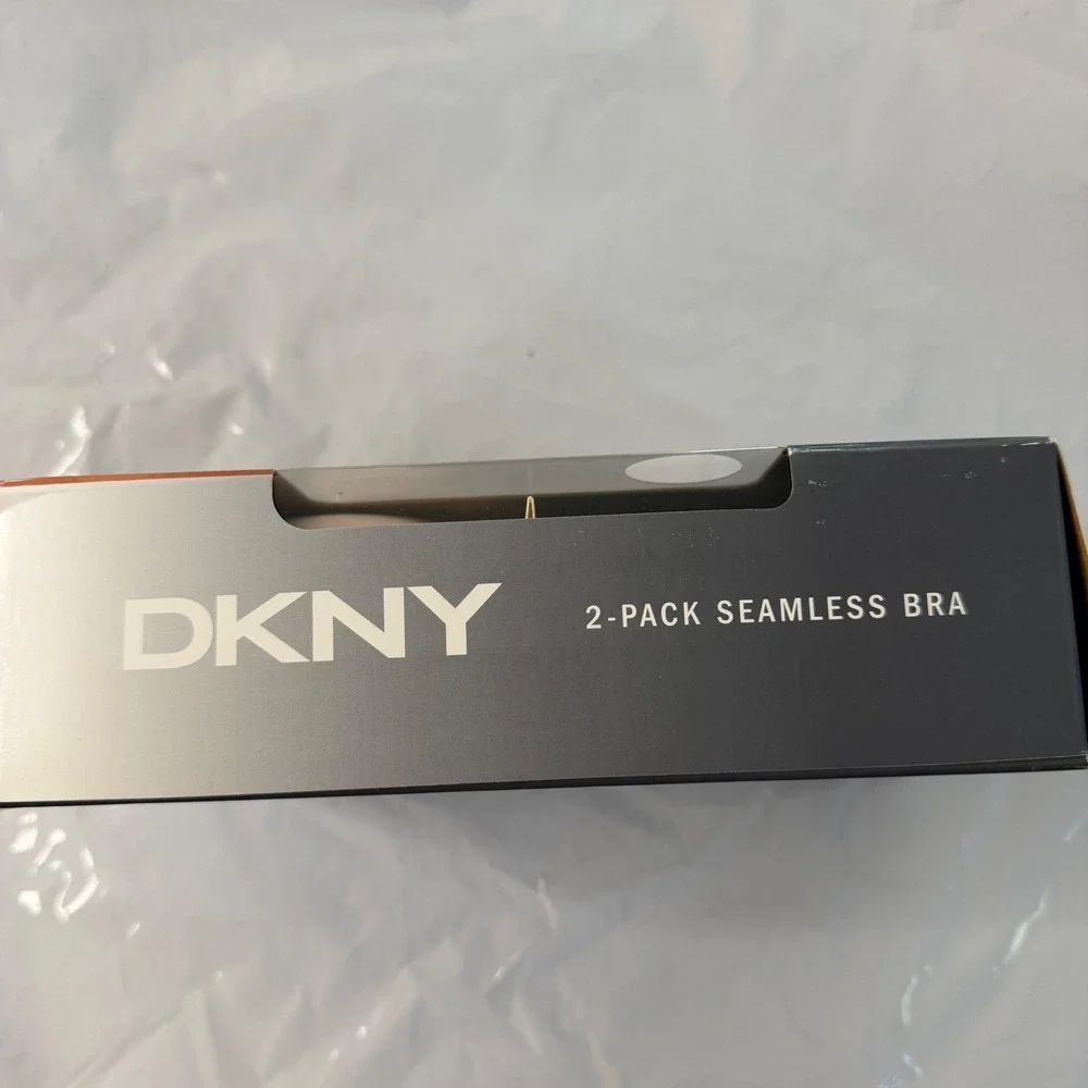 DKNY 2PK Seamless Bra Black Sand Medium Adjustable Straps 1571957